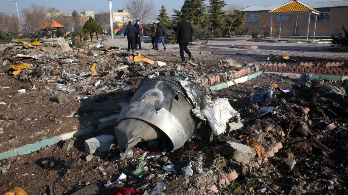 İran Sivil Havacılık Kurumu Başkanı: Ukrayna uçağı havada alev aldı ve dönmeye çalışırken düştü