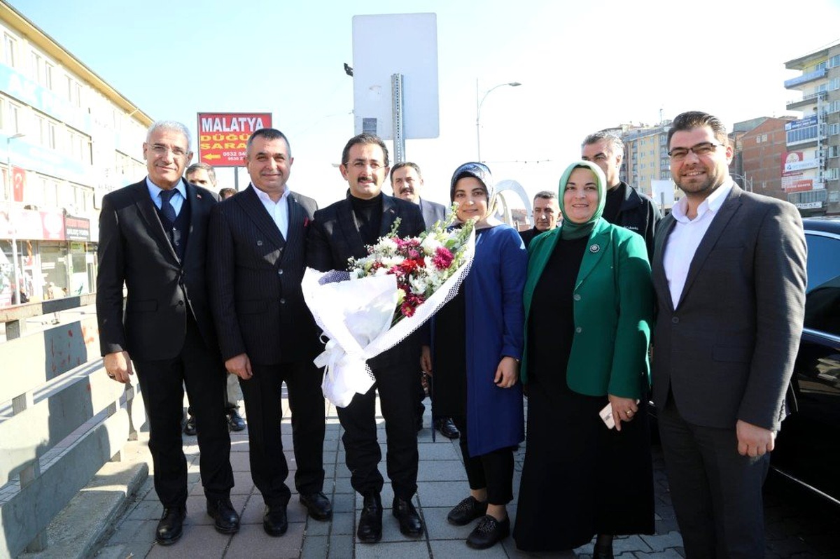 Bakan Yardımcısı Aksu\'dan AK Parti\'ye ziyaret