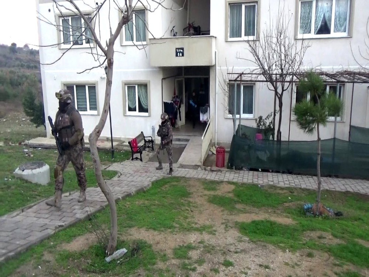 Biga\'da suç örgütüne şafak operasyonu: 9 gözaltı