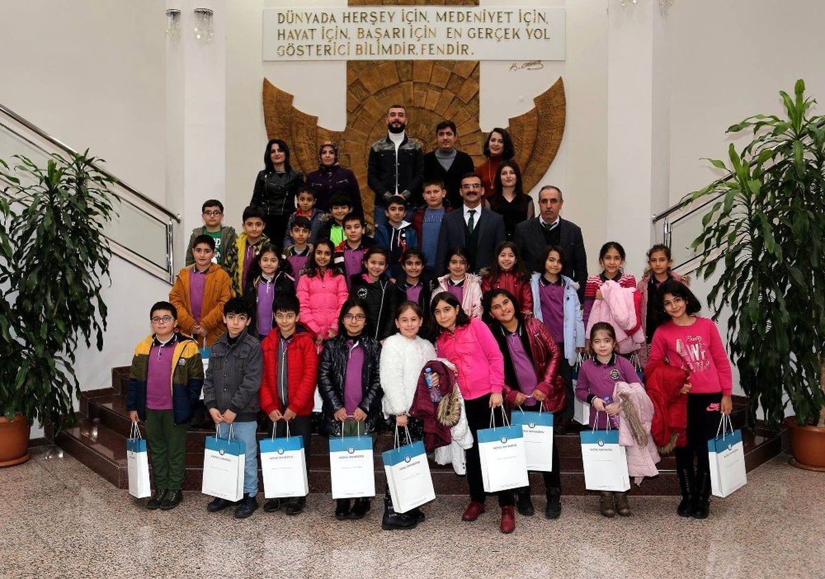 "Bu Kış Üşüyen Çocuk Kalmasın" projesine destek