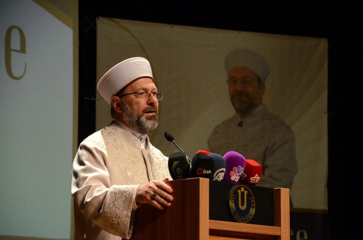 Diyanet İşleri Başkanı Erbaş\'tan fakülteler için \'seçmeli ders\' önerisi
