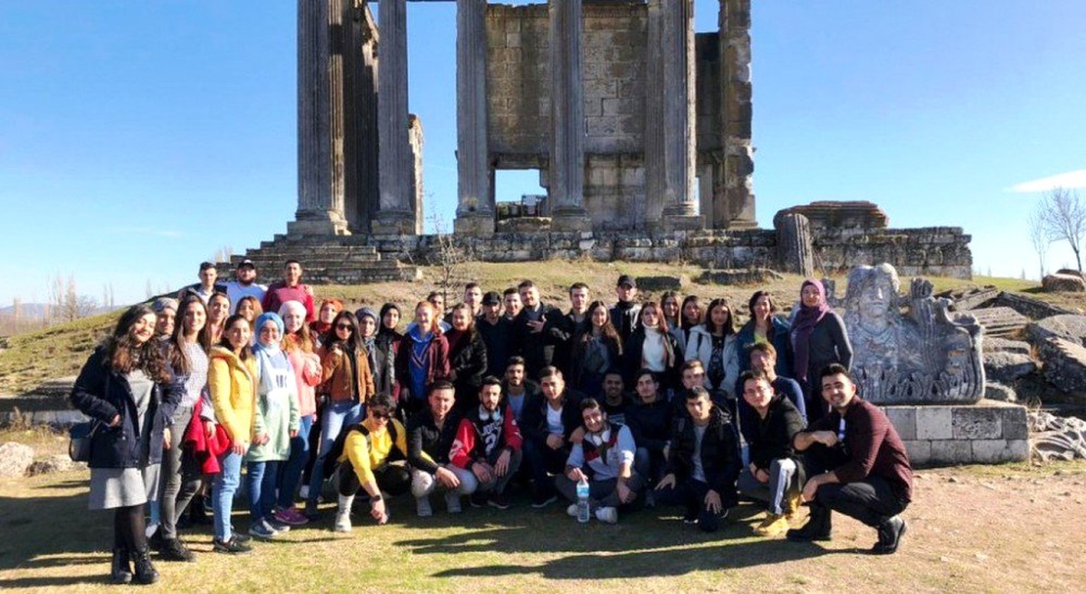 DPÜ KSBMYO öğrencileri için Aizanoi Antik Kenti\'ne gezi