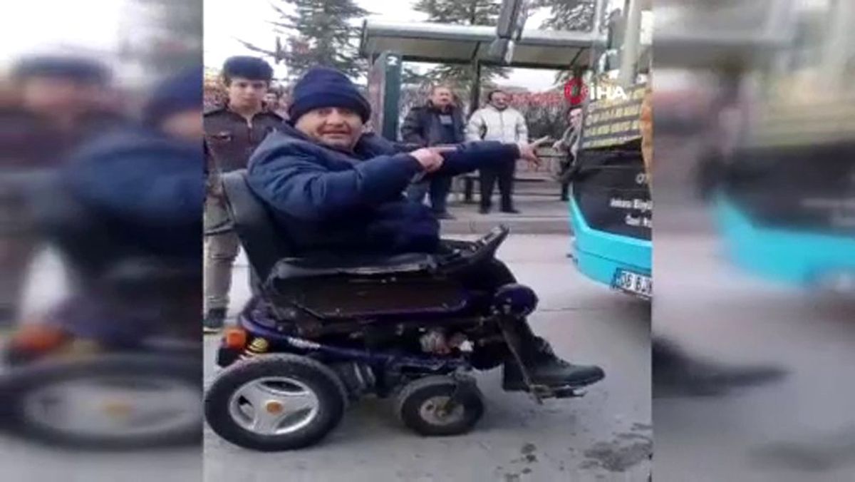 Engelli vatandaşı otobüse almayan şoför işten uzaklaştırıldı