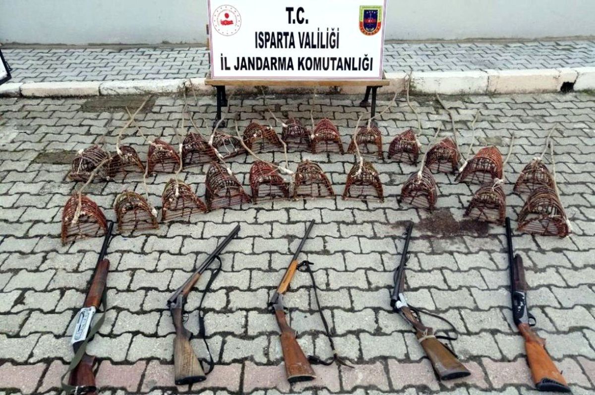 Isparta\'da 6 kaçak avcıya 40 bin lira para cezası
