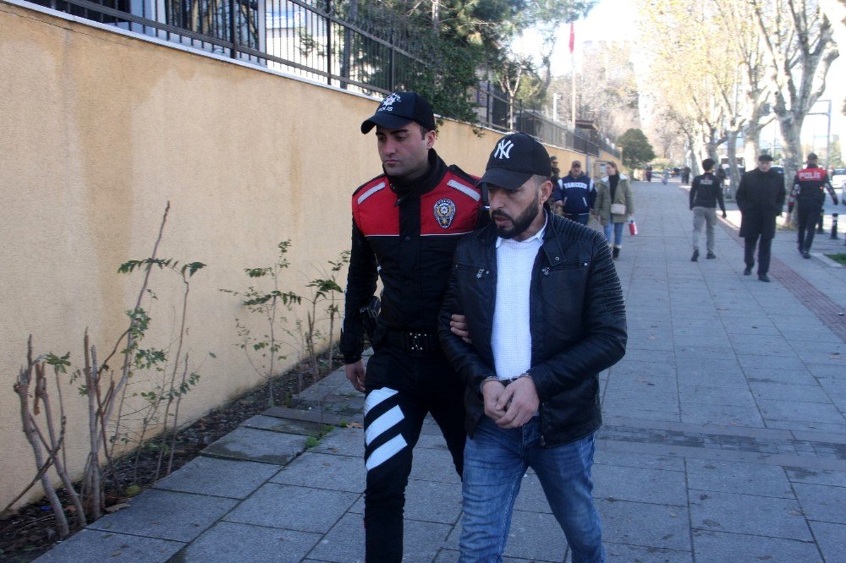 İstanbul\'da yeni yılın ilk \'Kurt Kapanı 1\' uygulaması