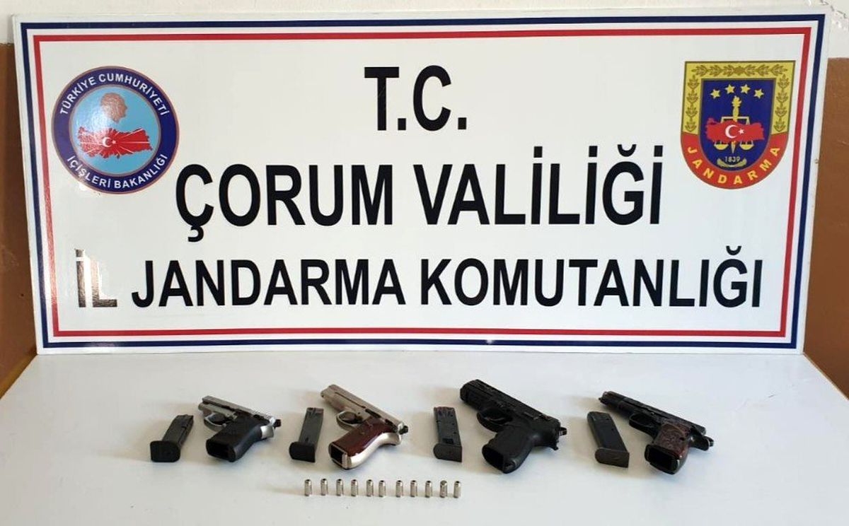 Jandarma\'dan silah operasyonu