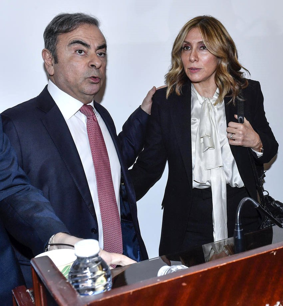 Japonya, Ghosn\'un eşi için hareke geçti