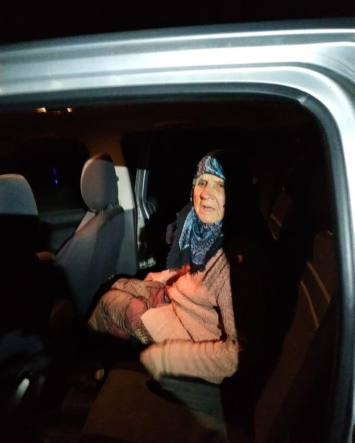 Kayıp alzheimer hastası kadın, evine 4 kilometre mesafede bulundu