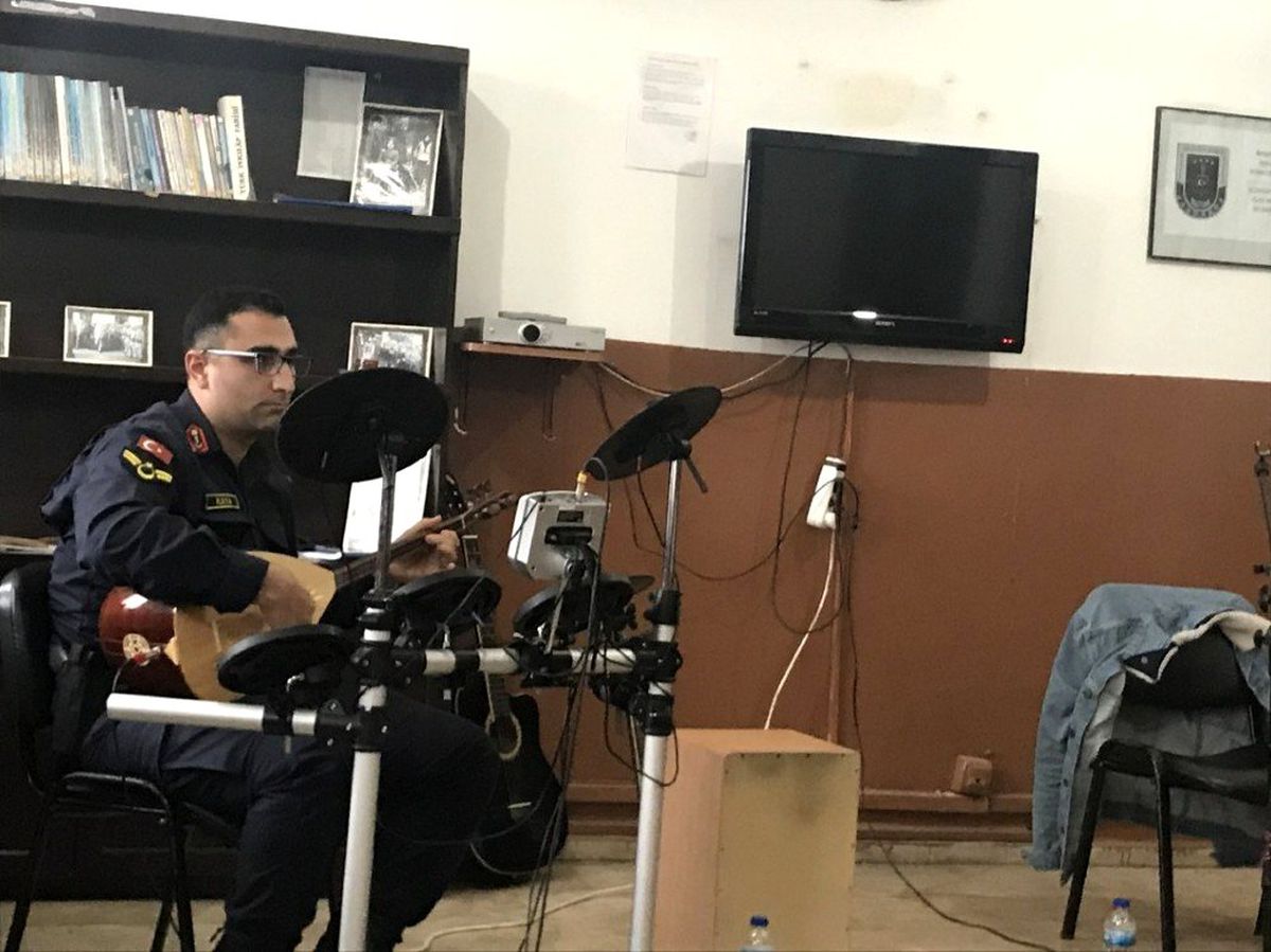 Liseli öğrencilerden askere destek konseri