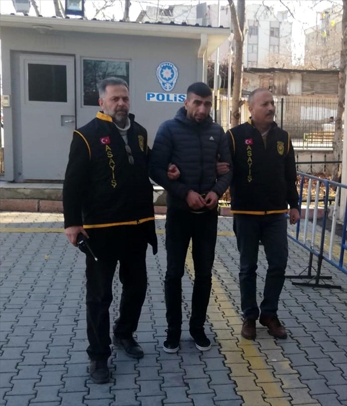 Malatya\'da inşaat malzemeleri çalan 2 şüpheli yakalandı