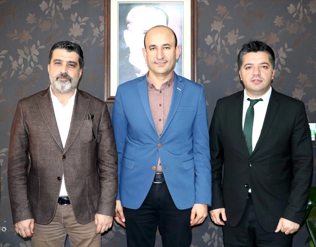 Medicana Sivas Genel Müdürü Demiray\'dan AA\'ya "10 Ocak Çalışan Gazeteciler Günü" ziyareti