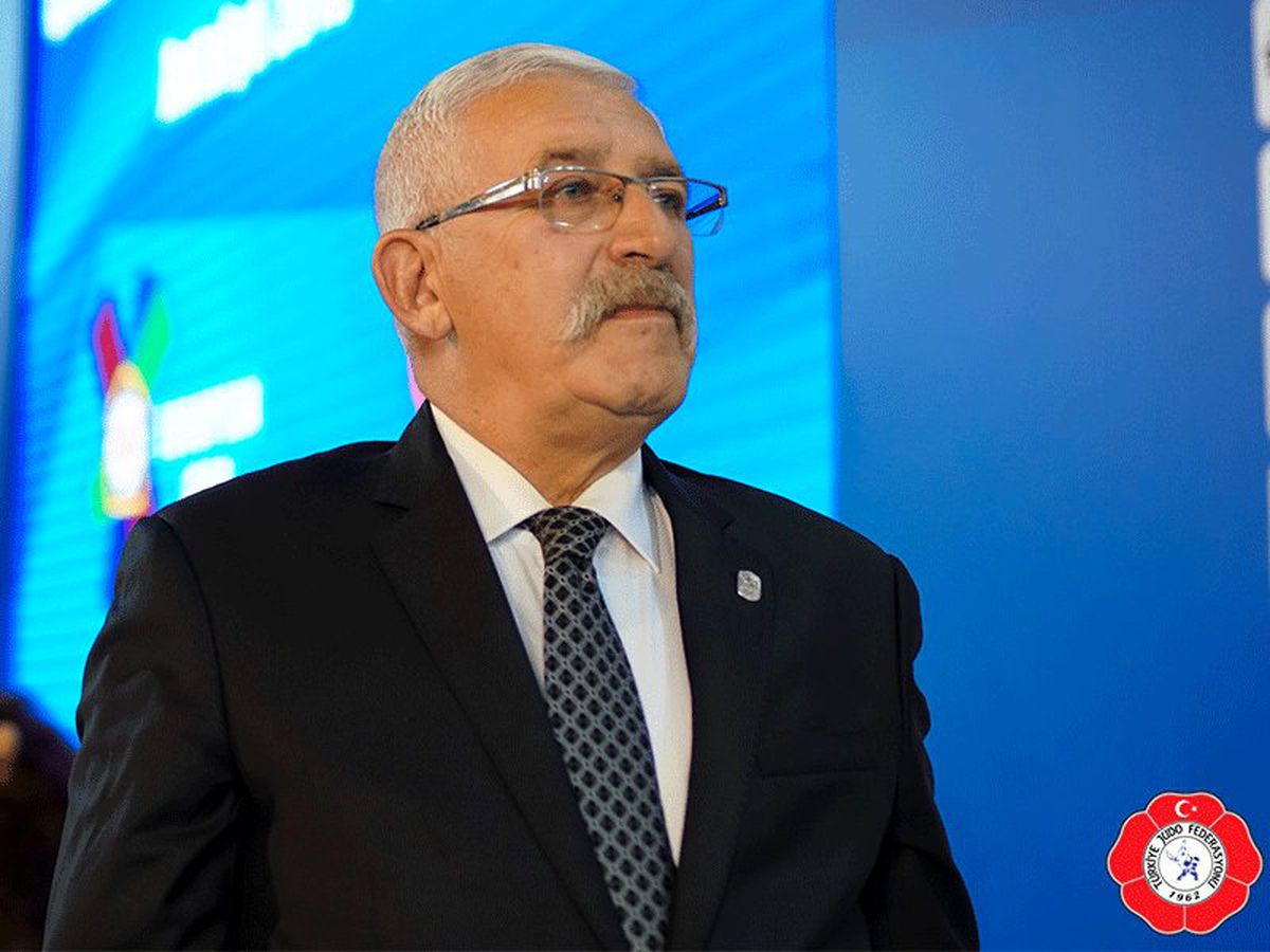 Natık Canca vefat etti