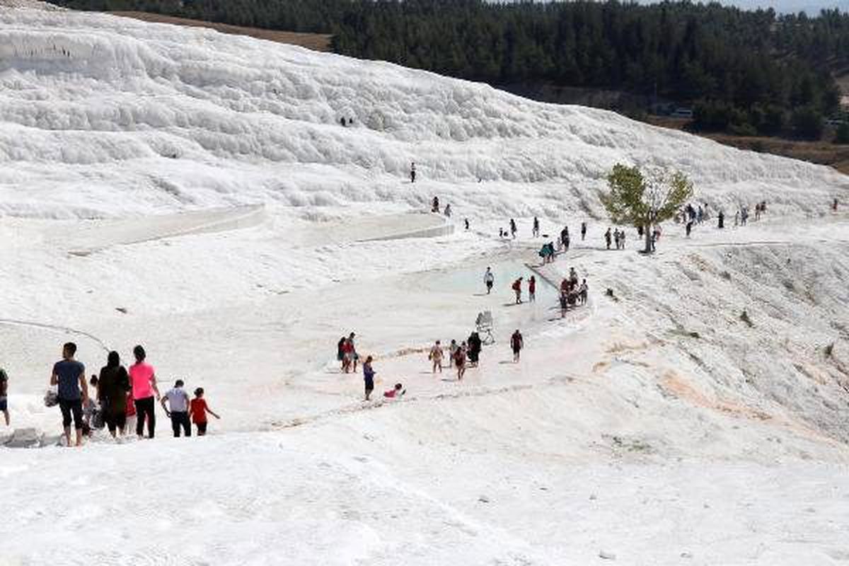 Pamukkale, yarıyılda yüzde 100 dolacak