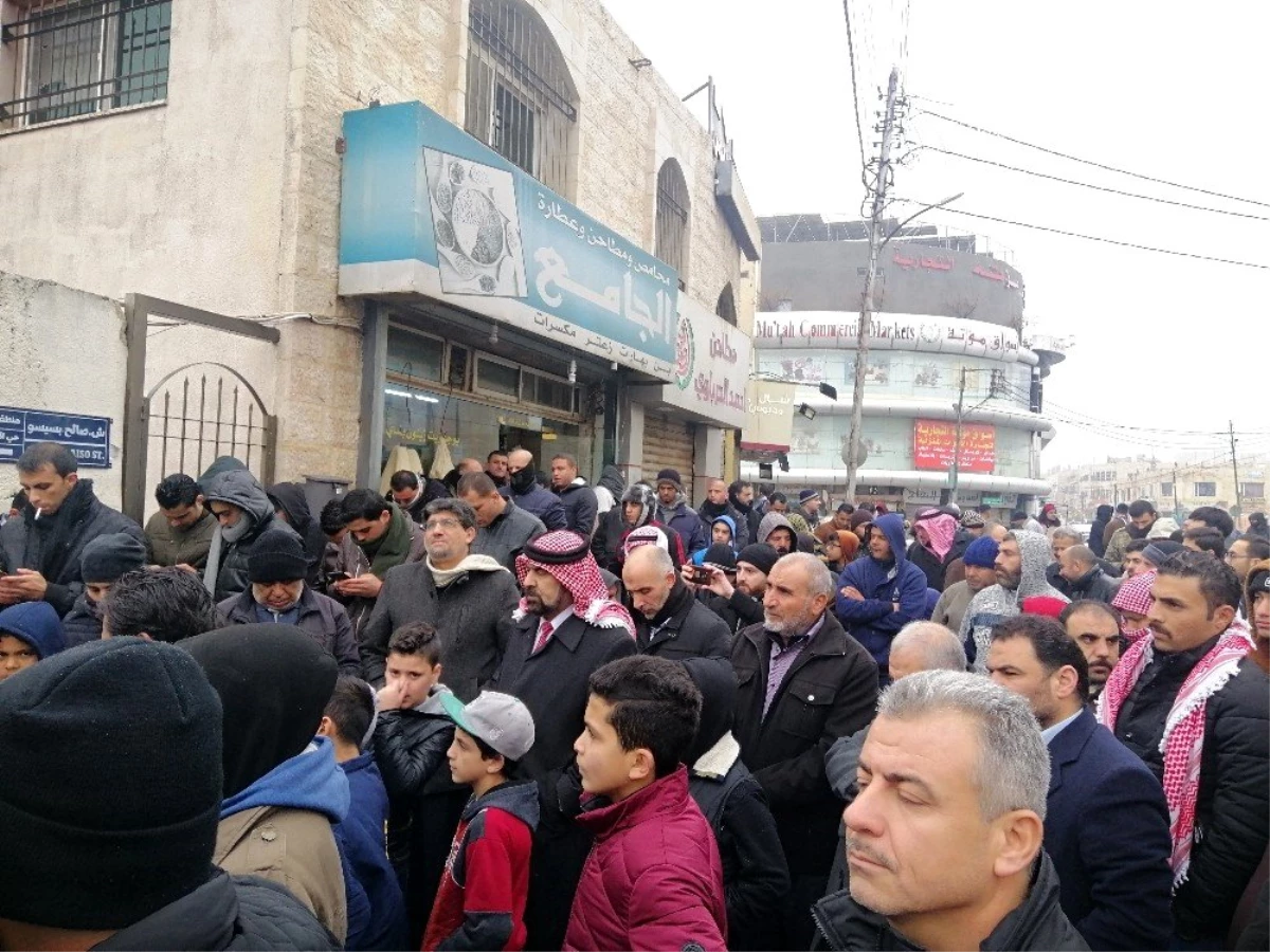 Ürdünlülerden İsrail-Ürdün gaz anlaşması protestosu