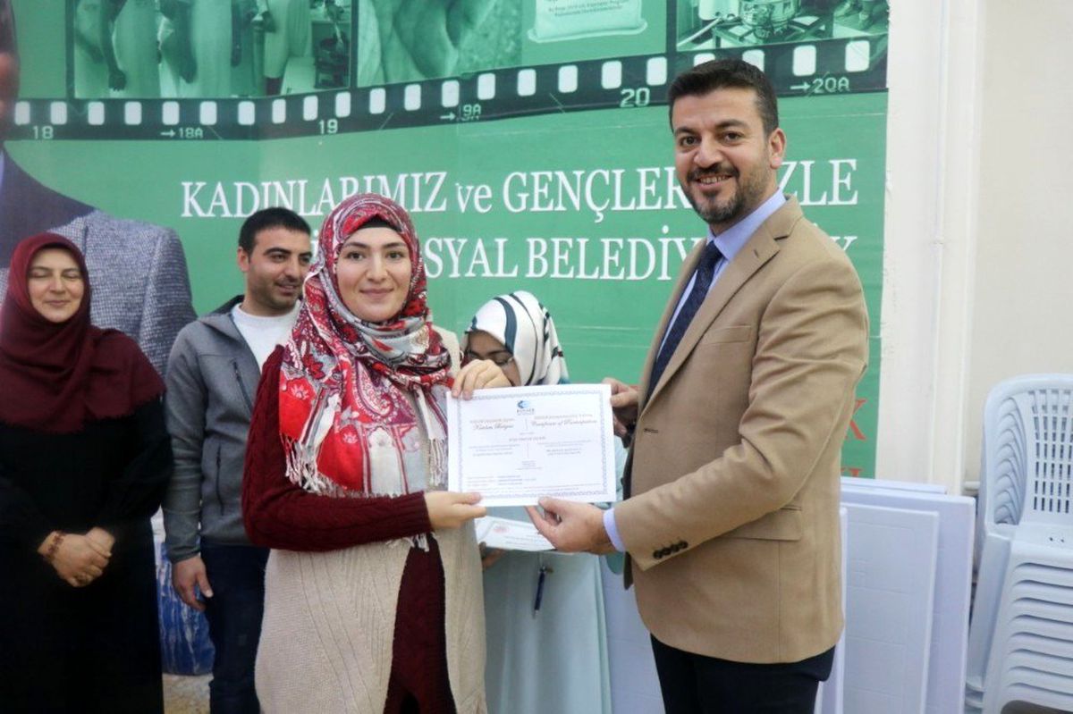 Ürgüp\'te KOSGEB girişimcilik eğitimi sertifikaları verildi