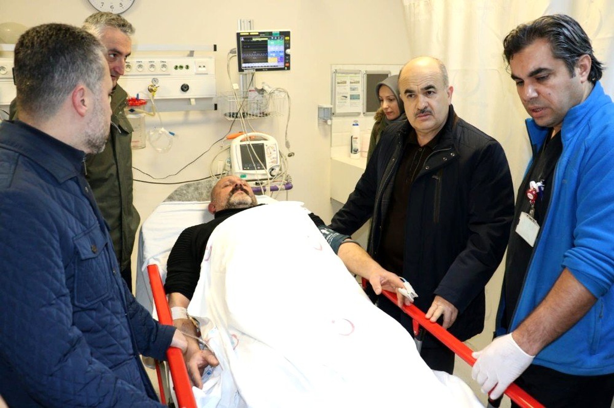 13 ayrı suçtan aranan şahıs polisle çatıştı: 3 kişi yaralandı