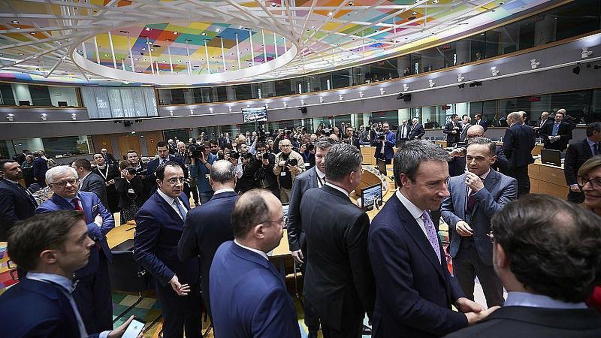 AB Dışişleri Bakanları toplandı: Libya\'da ateşkes kararını kalıcı hale getirmek istiyoruz