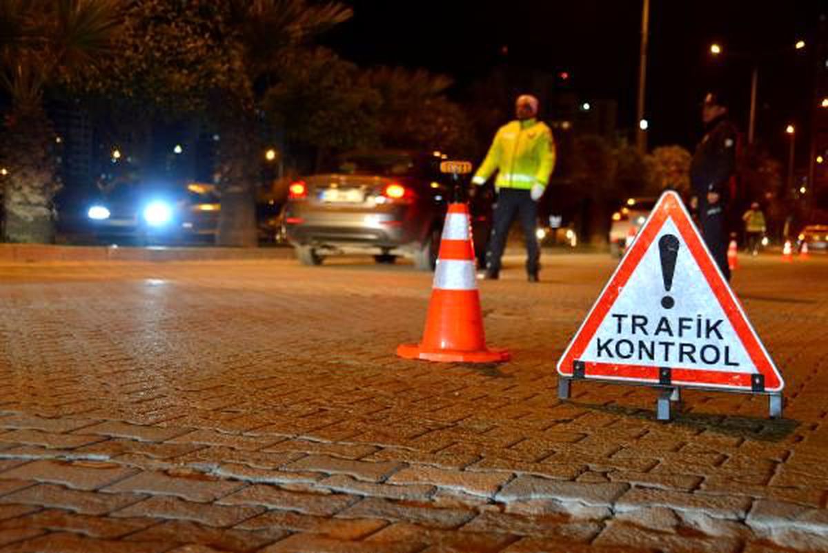 Adana\'da 2 bin 708 polis ile hava destekli \'asayiş\' uygulaması