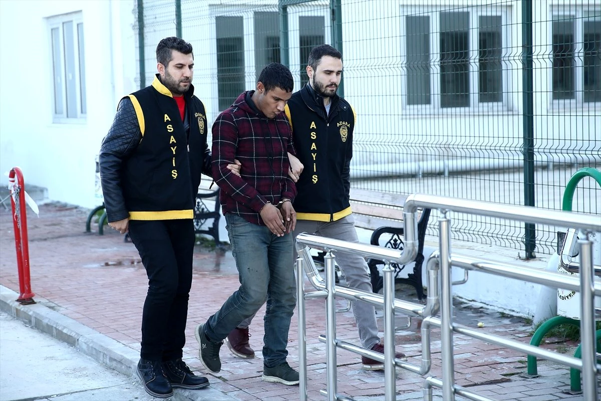 Adana\'da otomobil kundaklayan zanlı tutuklandı