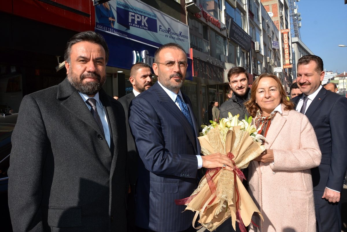 AK Parti\'li Mahir Ünal: "Irak\'ın yabancı güçlerin çatışma alanına dönüşmemesi Türkiye olarak...