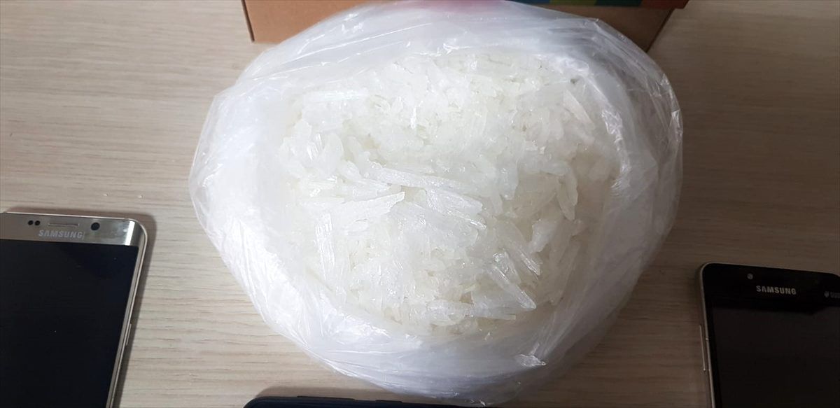 Ankara\'da uyuşturucu ticareti yaptıkları iddiasıyla 3 şüpheli yakalandı