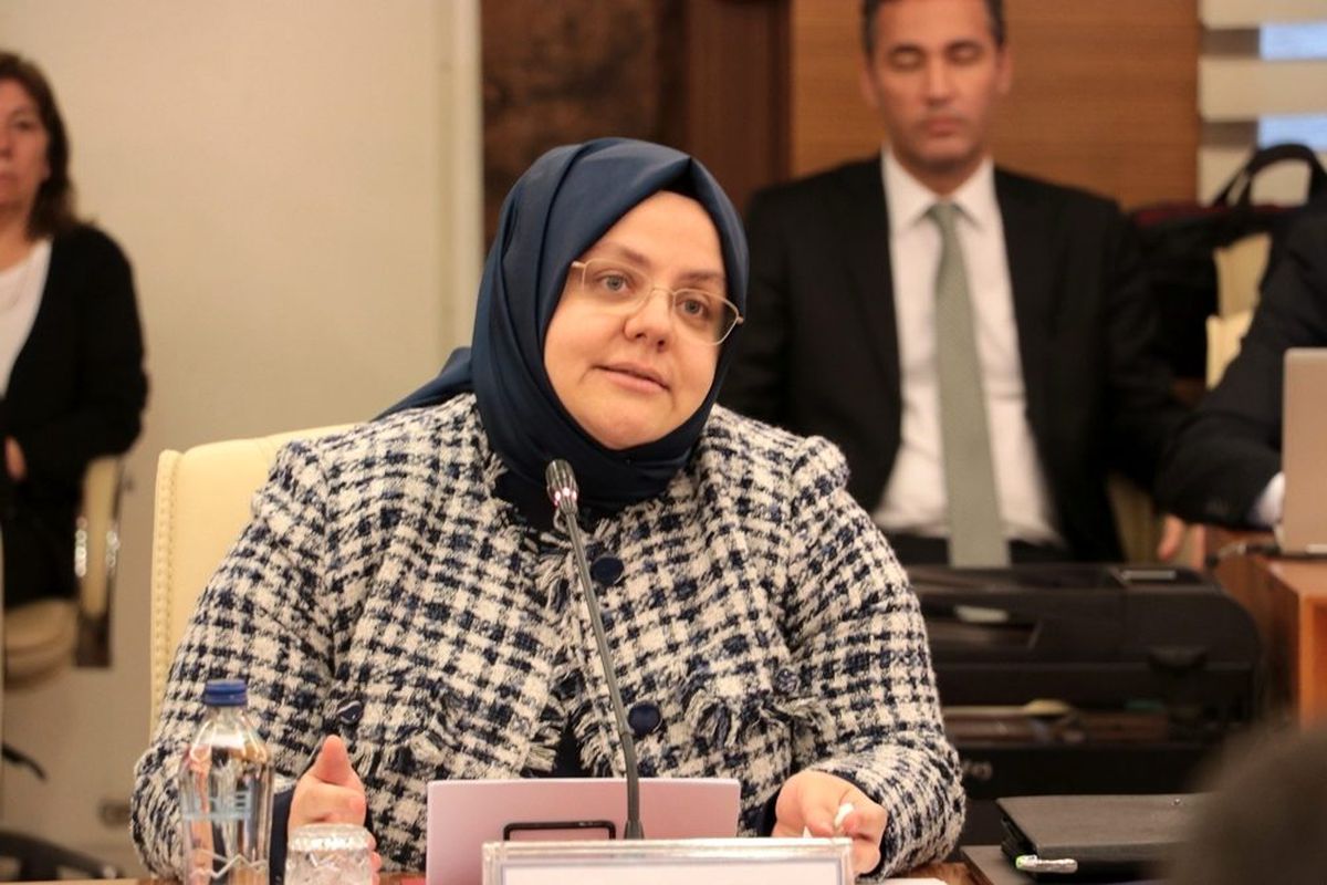 Bakan Selçuk: "9 ilacı daha geri ödeme listesine aldık"