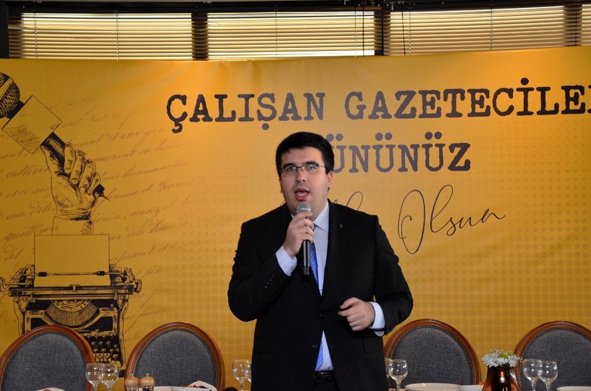 Büyükşehir\'den gazeteciler ve aileleri onuruna yemek