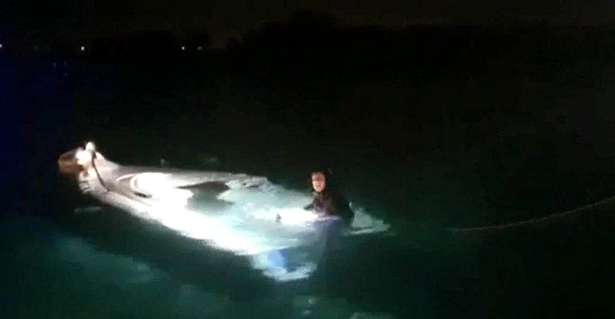 Çeşme\'de kaçakları taşıyan tekne battı: 8\'i çocuk 11 ölü