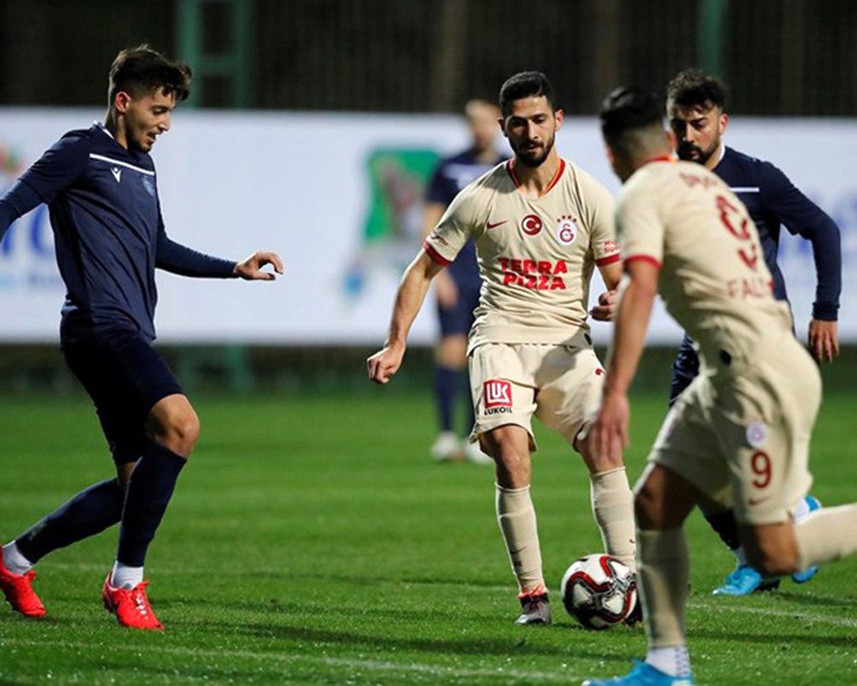 Galatasaray, hazırlık maçında Adana Demirspor\'u 1-0 yendi