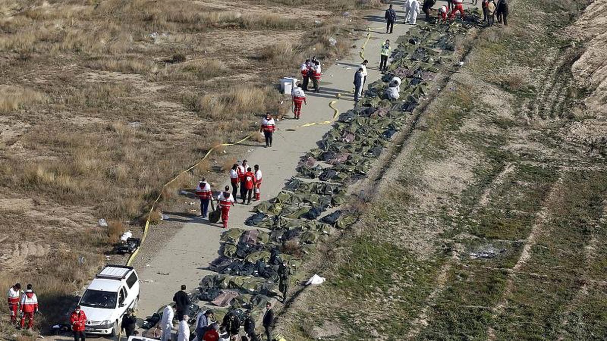 İran \'füzeyle vuruldu\' denilen yolcu uçağının düşme nedenini açıklayacak