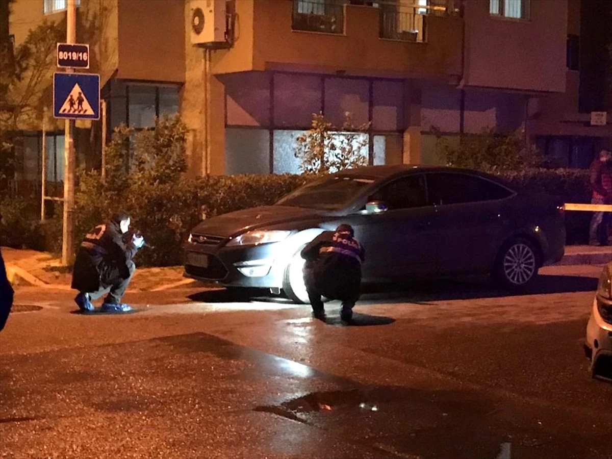 İzmir\'de Çiğli belediye başkan yardımcısı silahlı saldırıdan yara almadan kurtuldu