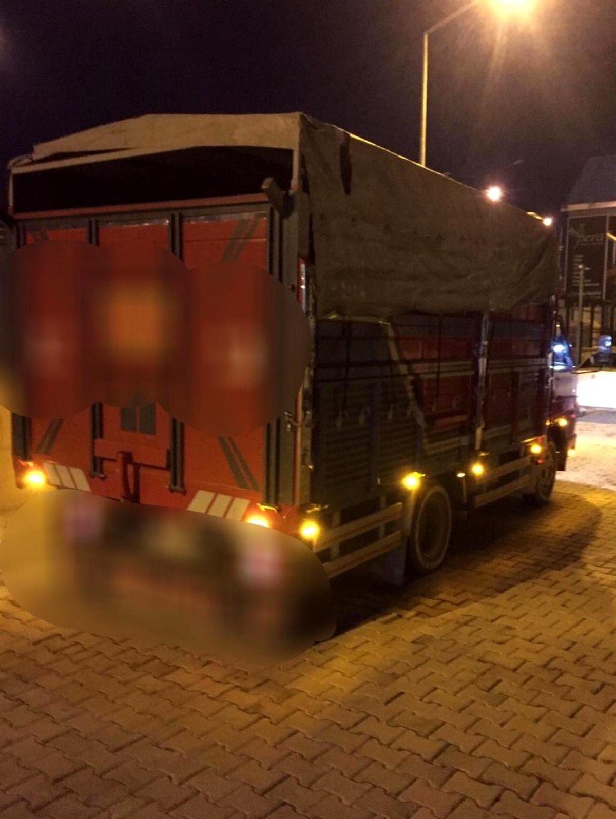 Kuşadası\'nda 41 düzensiz göçmen yakalandı
