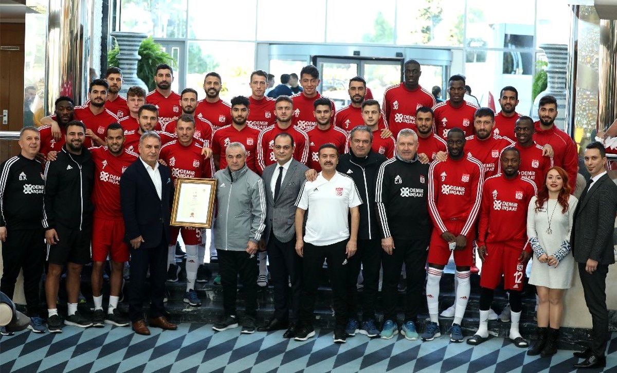 Lider Sivasspor\'un Antalya kampı sona erdi