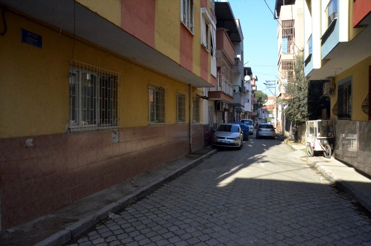 Manisa\'da baygın halde bulunan genç hayatını kaybetti