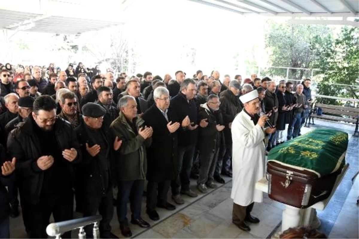 Organ naklinden sonra ölen Ali Uslu, toprağa verildi