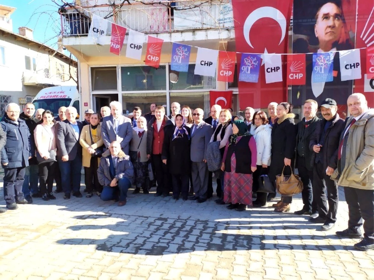 Pazarlar CHP\'de Salih Çetinkaya tekrar seçildi
