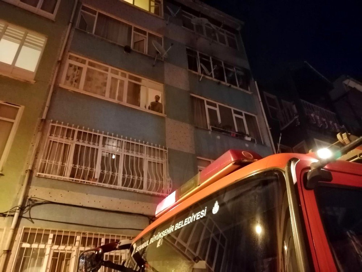Yangın esnasında şüpheli ölüm polisi harekete geçirdi