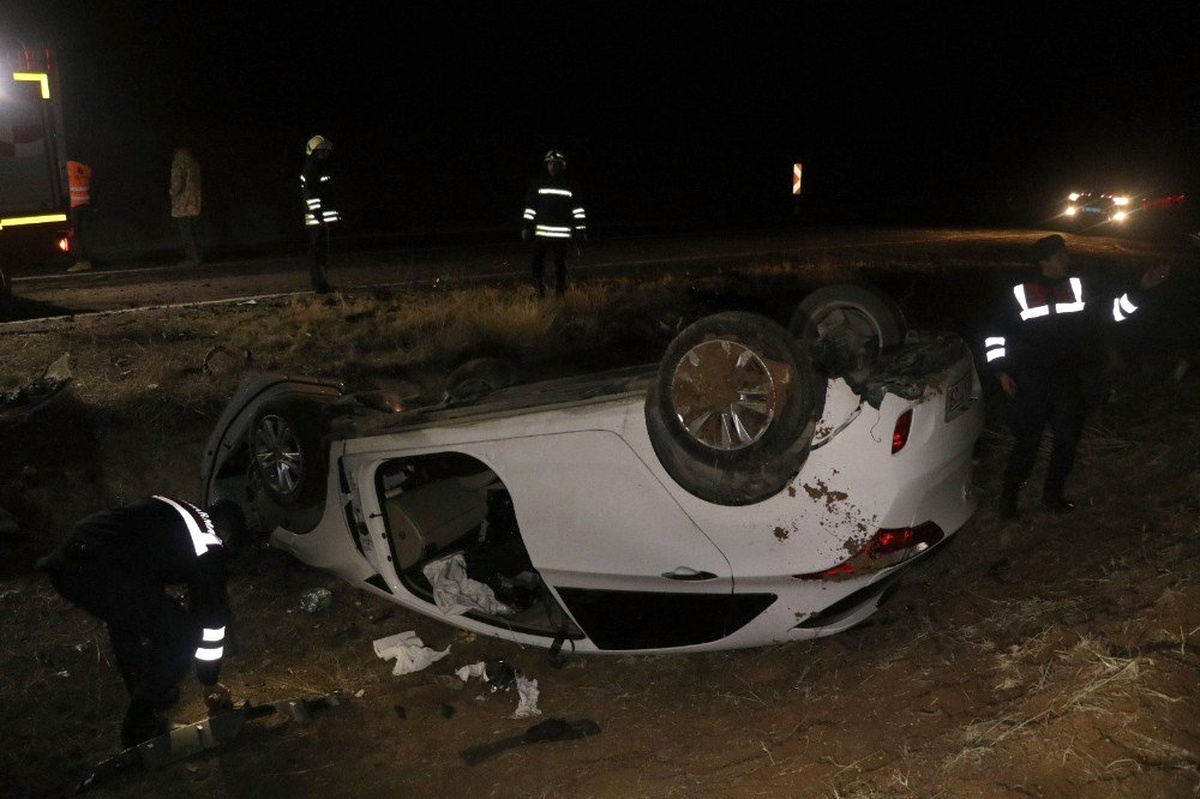 Yozgat\'ta trafik kazası: 2\'si polis 4 kişi yaralandı