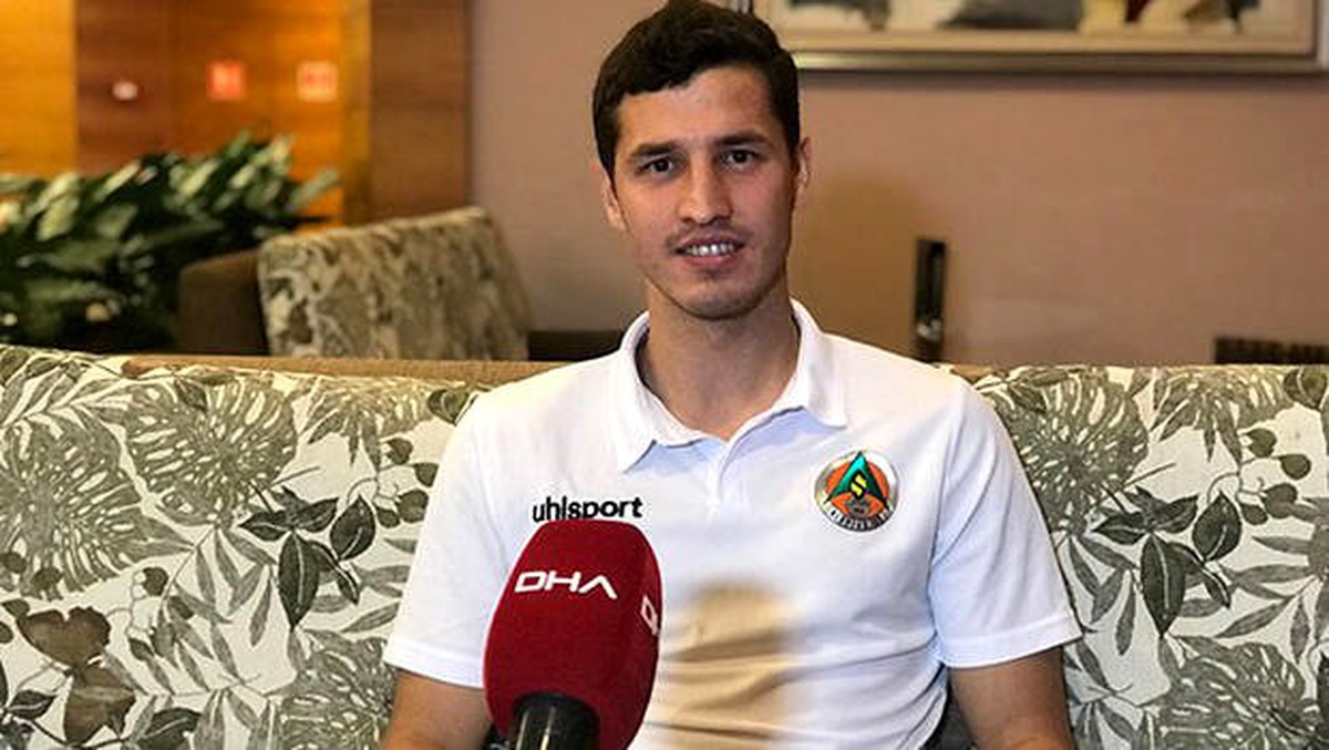 Alanyasporlu futbolcu Salih Uçan: "Keşke Fenerbahçe\'den Sion\'a gitmeseydim\'