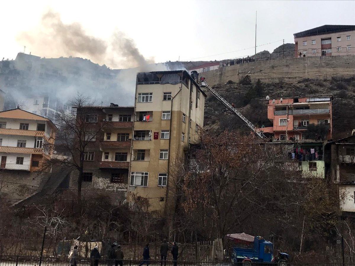 Artvin\'de çatı yangını