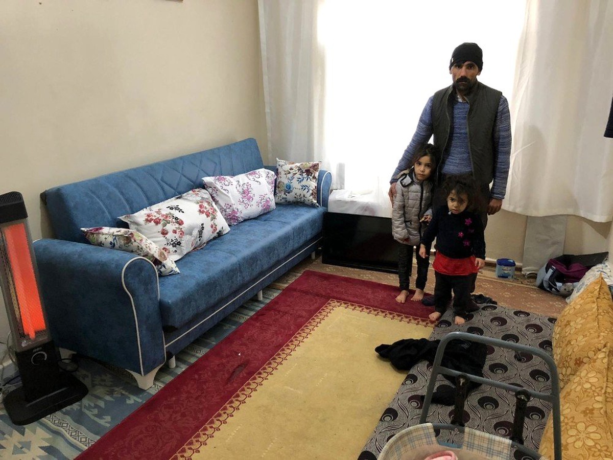 Başkan Beyoğlu ziyaret ettiği mağdur ailenin dramına son verdi