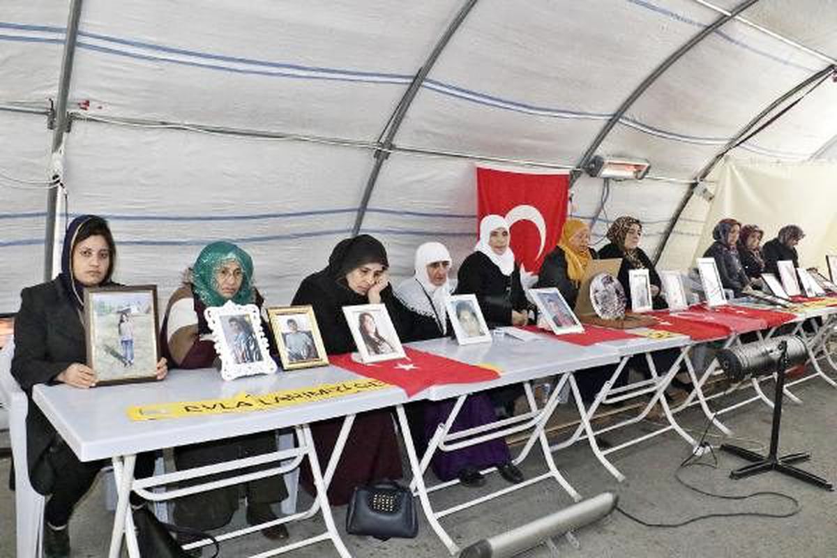 HDP önündeki eylemde 132\'nci gün