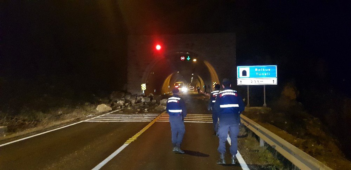 Karabük - Zonguldak karayolu yeniden ulaşıma açıldı
