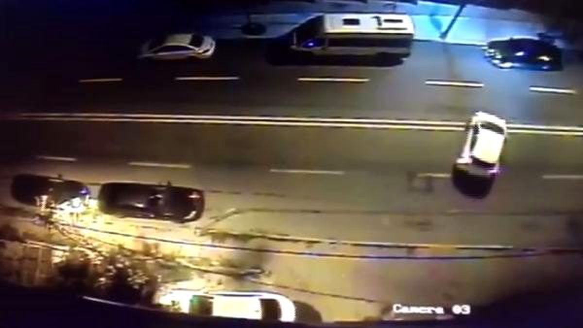 Maltepe\'de yasak olan yerden \'U\' dönüşü yapan araç kazaya neden oldu; o anlar kamerada