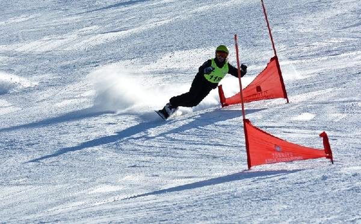 Snowboard\'ın kalbi Erciyes\'te attı