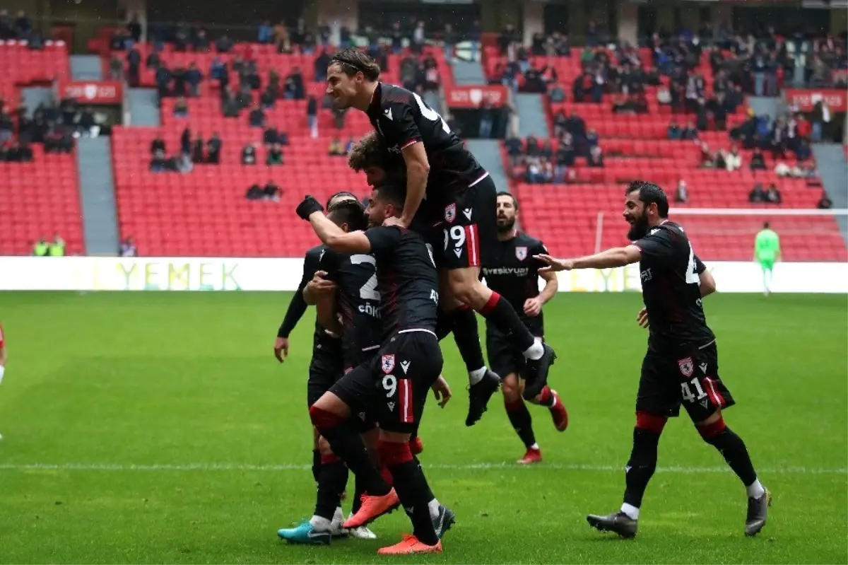 TFF 2. Lig: Samsunspor: 3 - Gümüşhanespor: 0