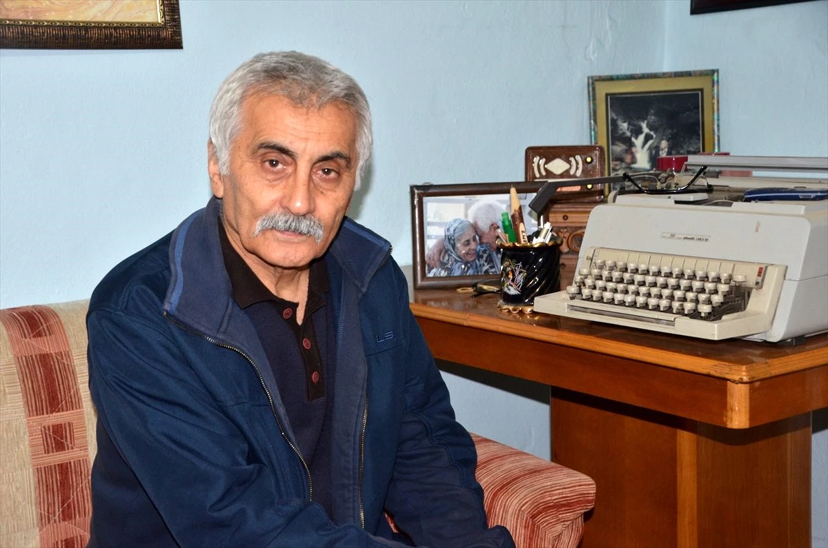 Türk edebiyatının "Beyaz Kartal"ı Bahaettin Karakoç\'u eserleriyle yaşatıyorlar