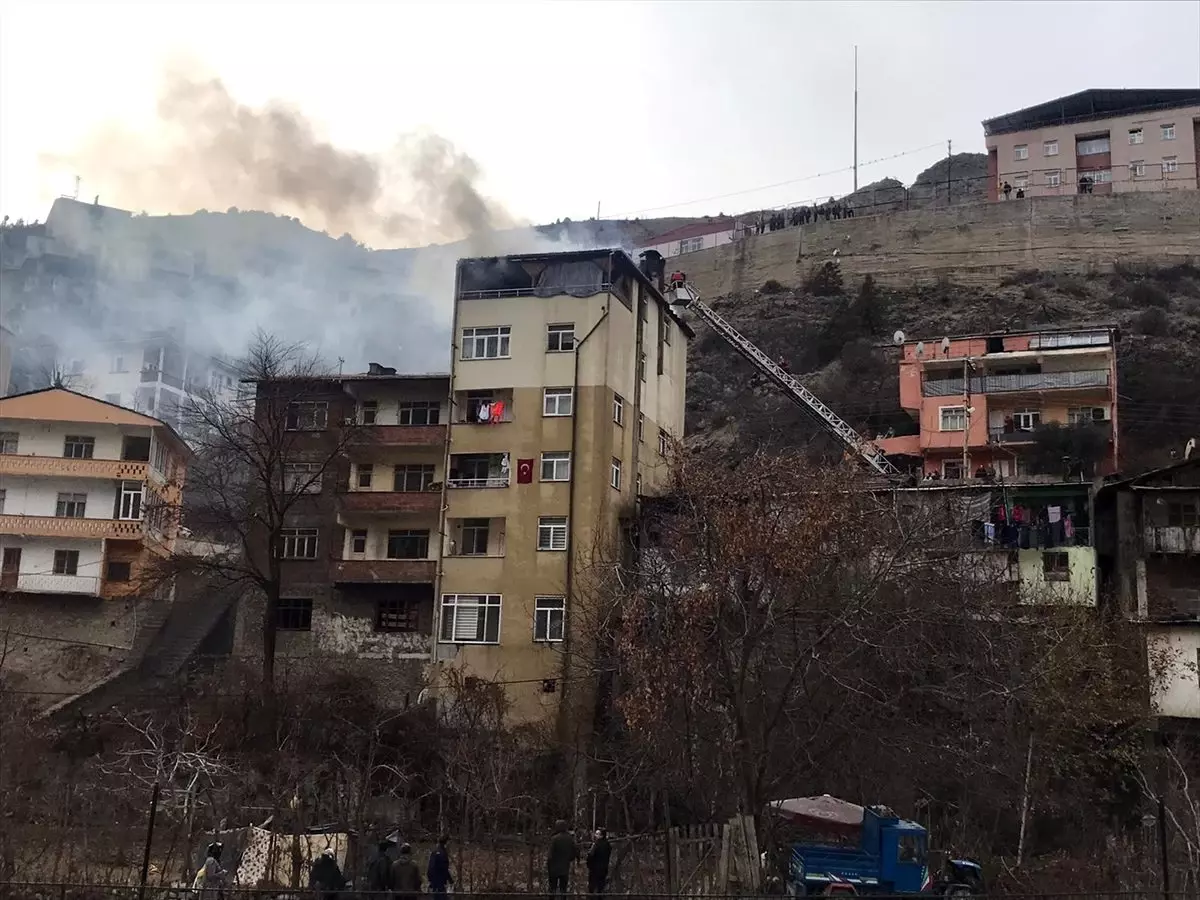 Yusufeli ilçesinde yangın hasara yol açtı