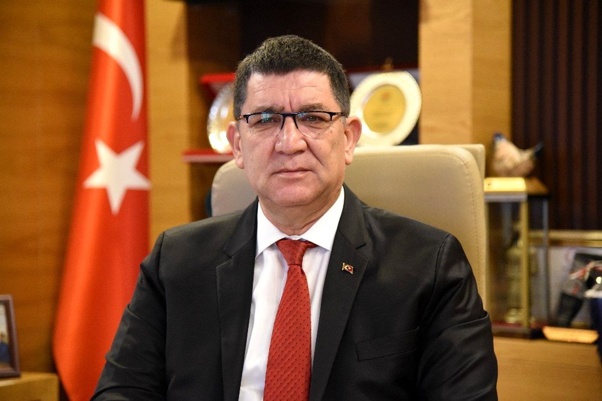 Başkan Dere: "Esnafın stopaj yükü kaldırılmalı"