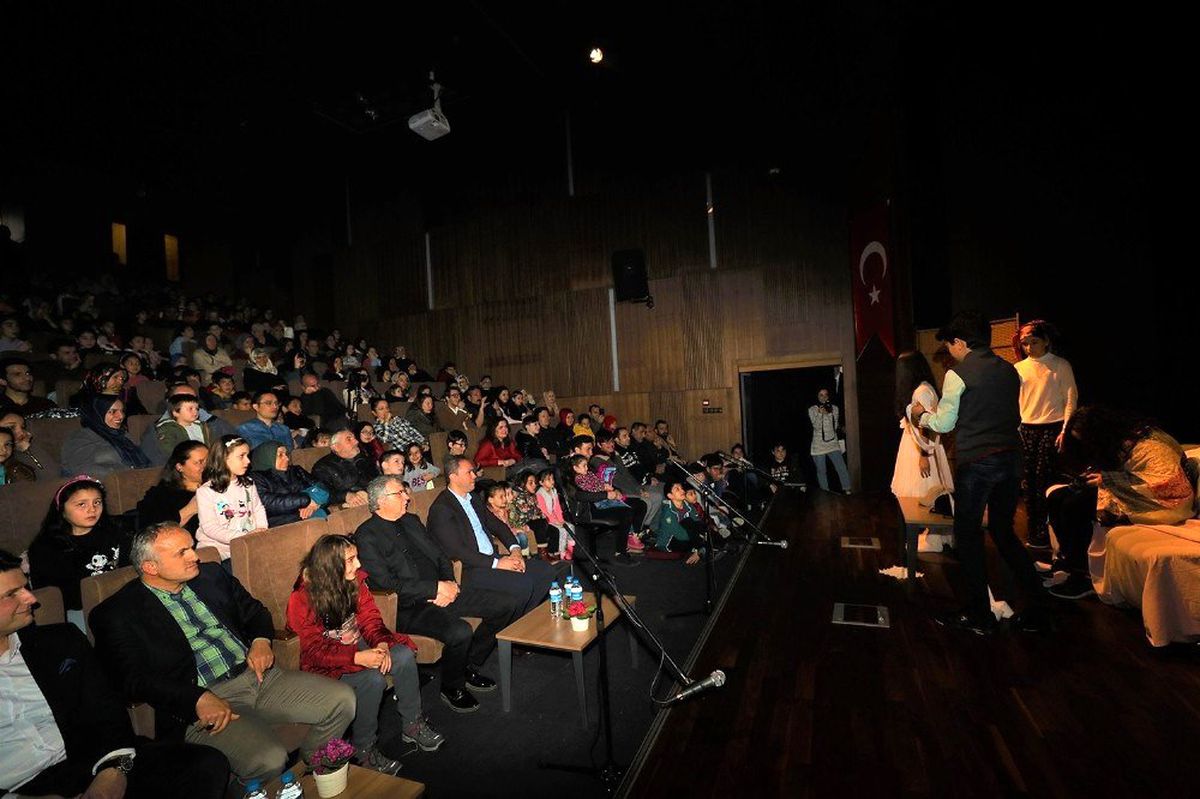 Başkan Yüce, SGM\'nin ilk dönem kapanış programına katıldı